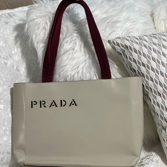 Authentic VINTAGE Prada Vitello Shopping Tote and Pouch - Picture 1 of 8